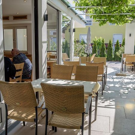 Hotel Zachs Санкт-Маргаретен-им-Бургенланд Экстерьер фото