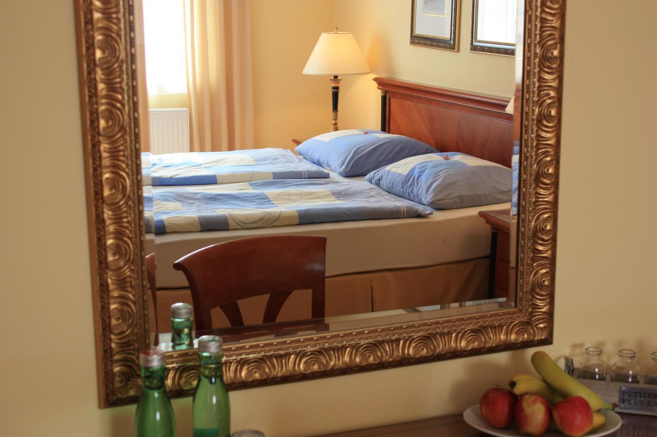 Hotel Zachs Санкт-Маргаретен-им-Бургенланд Экстерьер фото